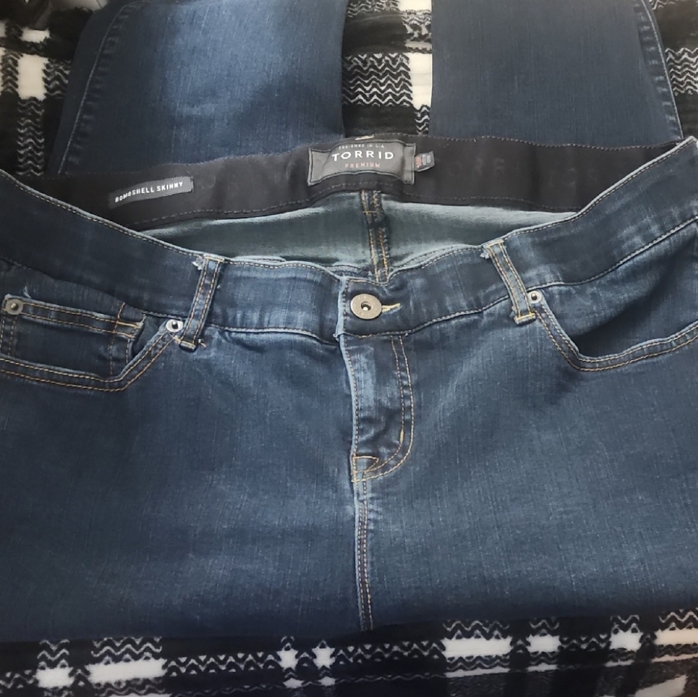 Torrid Dark Indigo Curvy Stretch Skinny Jeans